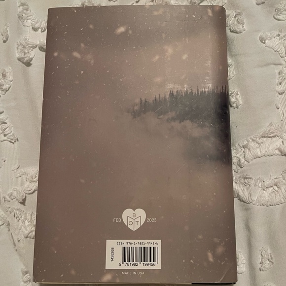 📚3/$28 books📚 - Picture 2 of 5